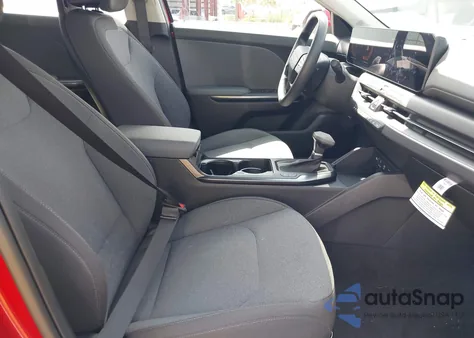 2025 Kia K4 Lxs из США, поврежденный, VIN 3KPFT4DE3SE020901